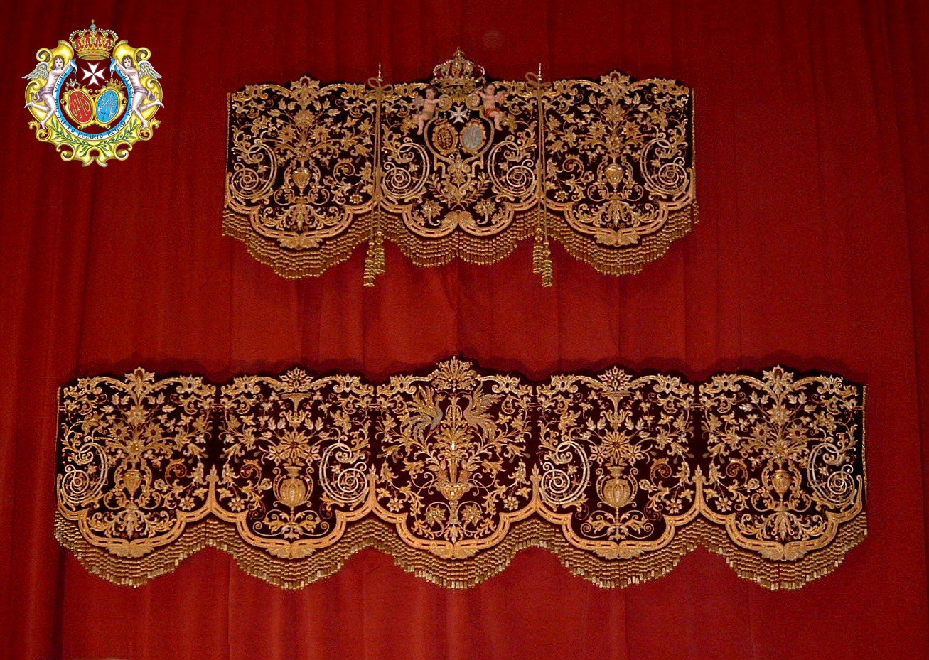 Vista parcial frontal del paso de palio